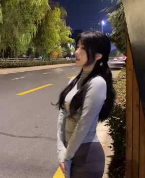 吕岭路妹妹
