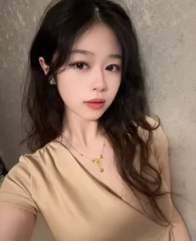 蜀山极品大美妞