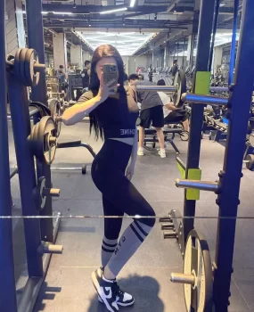 韵味十足的少妇