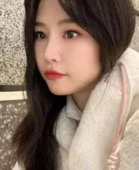 可爱的猫女孩