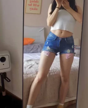 海淀鸡头，美女不少