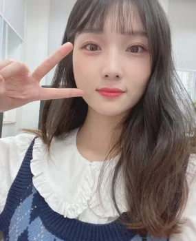 00后个人兼职带房可外出无套 内射