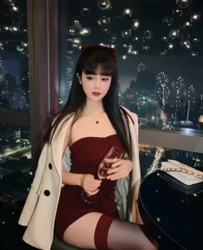 参加朋友公司酒会给我介绍的一黑丝极品女助理