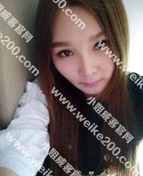 4月底约会莹莹漂亮性感