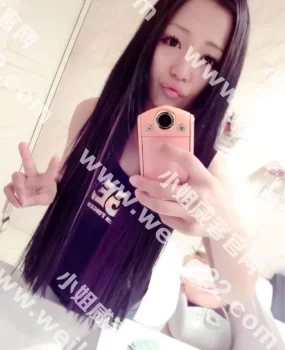 超爽体验LY湫湫，胸大，皮肤白