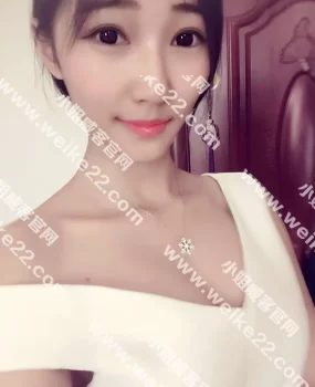 身高167/胸围C超正小太妹，卡哇伊似的小妖精AV款身材，可以舌吻69