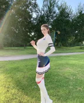 中俄混血 欧美身材 通体雪白 176F