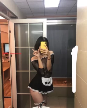 验证南开娜娜，可以深喉，皮肤白身材好