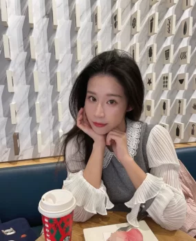 爆操安顺熟女肤白貌美口活好